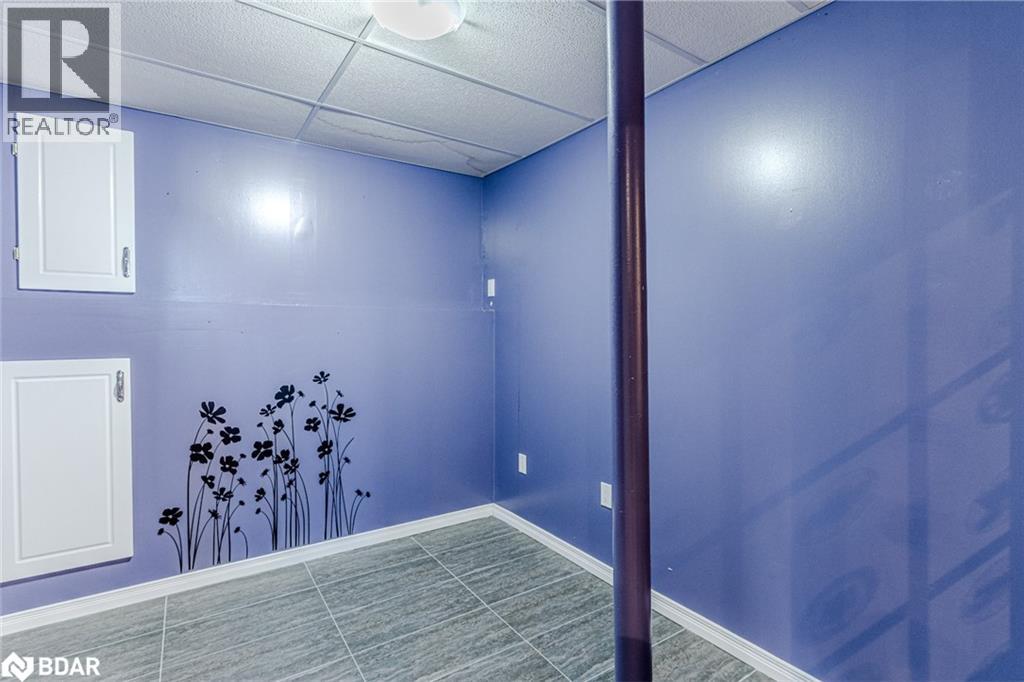 31 Fawndale Crescent, Wasaga Beach, Ontario  L9Z 2B3 - Photo 11 - 40780097