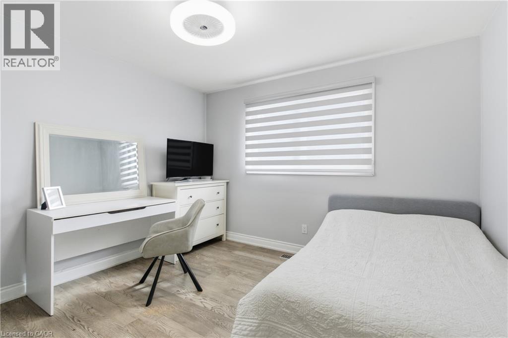 5372 Spruce Avenue, Burlington, Ontario  L7L 1N7 - Photo 14 - 40780012