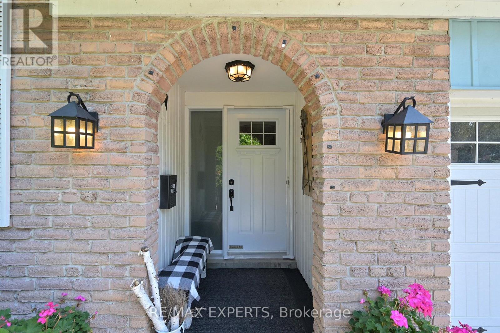 57 Pepper Tree Drive, Toronto, Ontario  M1C 1Y5 - Photo 3 - E12467635