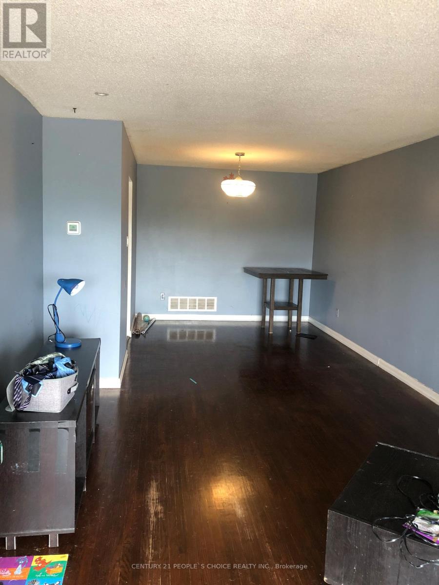 Main Level - 11 Cabernet Circle, Toronto, Ontario  M9V 5A3 - Photo 2 - W12280163