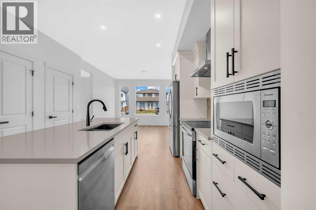 32 Rowmont Common Nw, Calgary, Alberta  T3L 0L3 - Photo 14 - A2233479