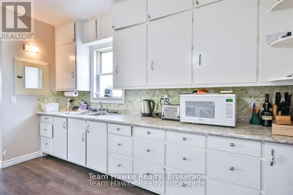 54 Jephson Street, Tay, Ontario  L0K 2A0 - Photo 13 - S12468294
