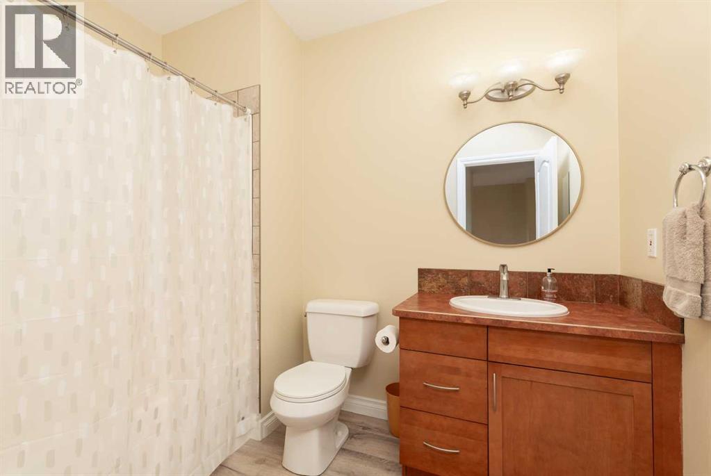 80 Canyon Boulevard W, Lethbridge, Alberta  T1K 6W7 - Photo 24 - A2263119