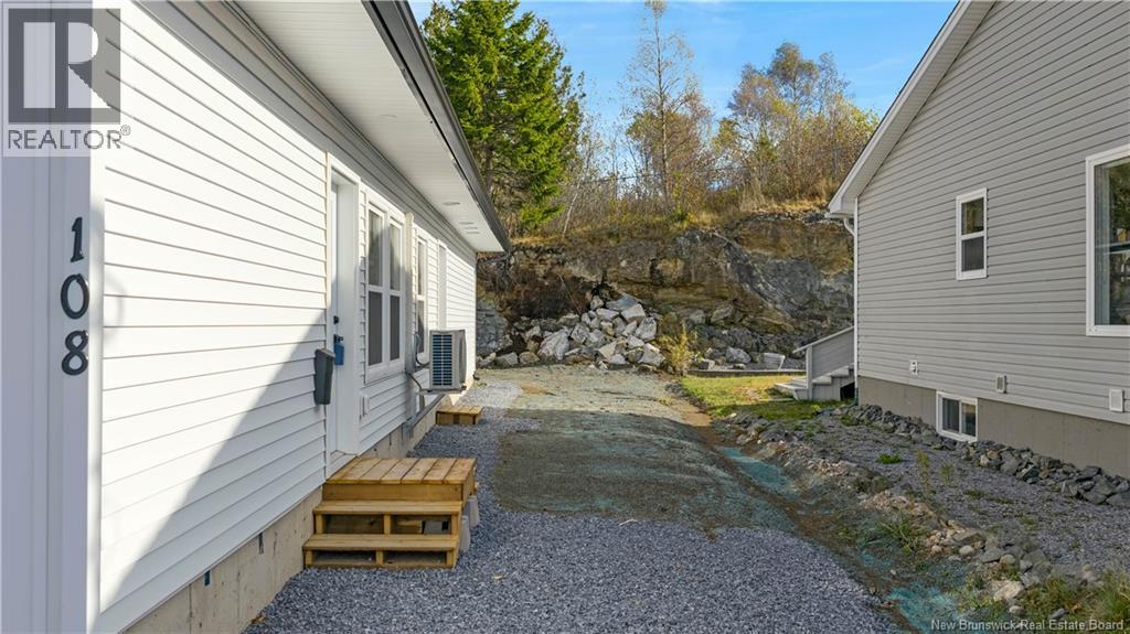 108 Thornbrough Street, Saint John, New Brunswick  E2K 3P6 - Photo 3 - NB128298