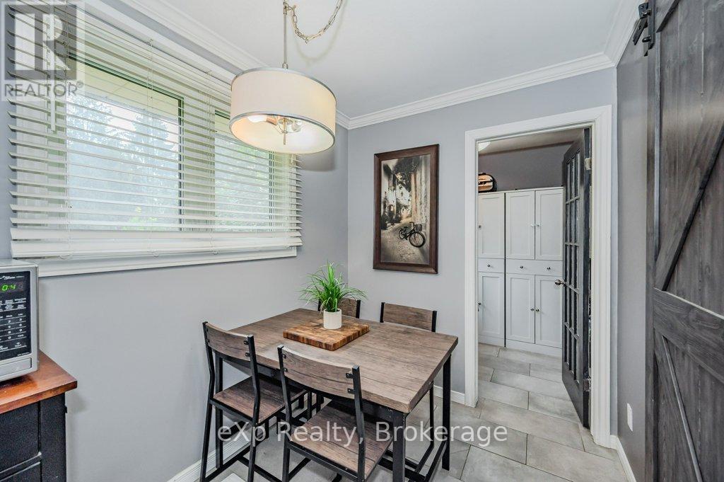 8 Malvern Crescent, Guelph (Pineridge/westminster Woods), Ontario  N1L 1G8 - Photo 11 - X12468267