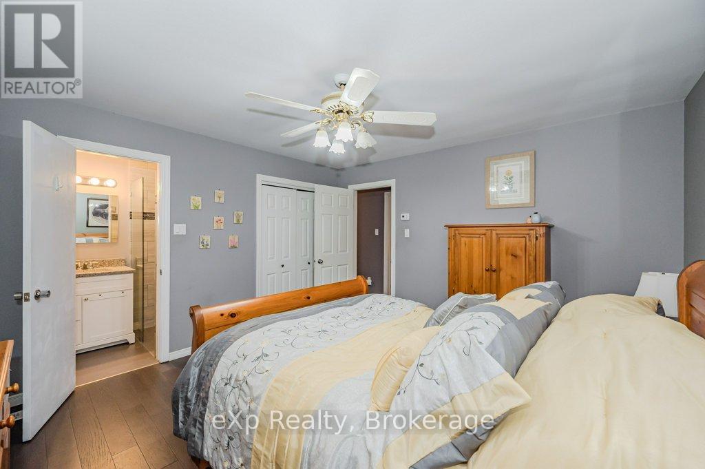 8 Malvern Crescent, Guelph (Pineridge/westminster Woods), Ontario  N1L 1G8 - Photo 19 - X12468267