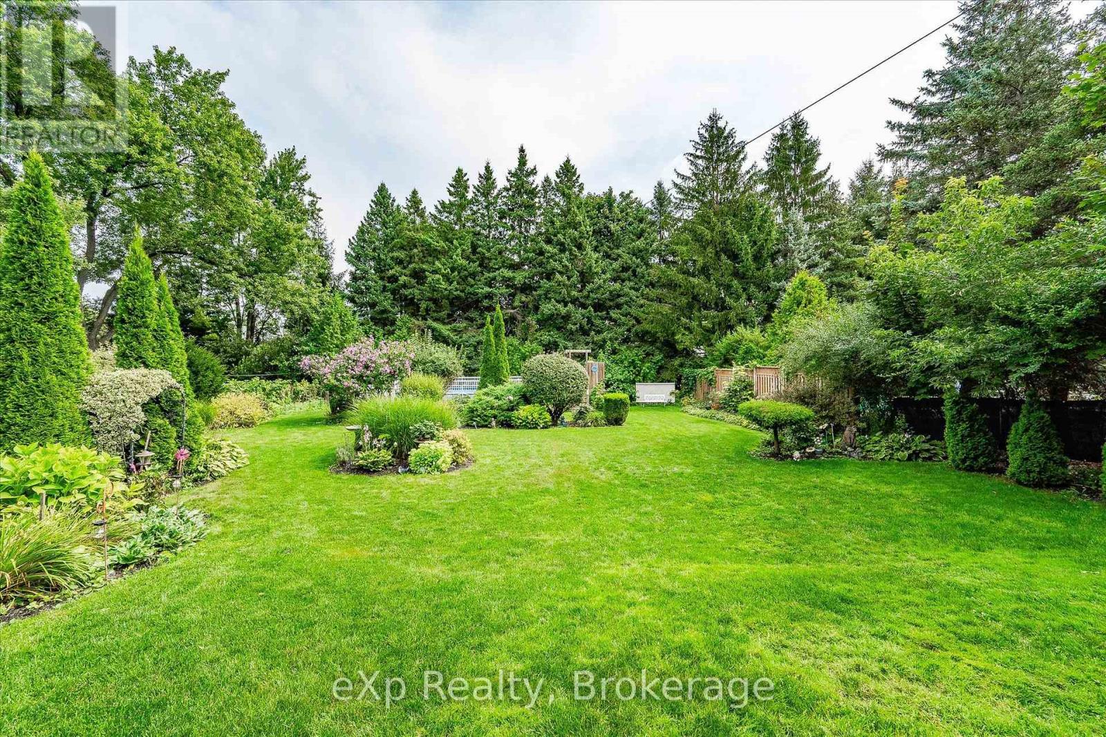 8 Malvern Crescent, Guelph (Pineridge/westminster Woods), Ontario  N1L 1G8 - Photo 43 - X12468267