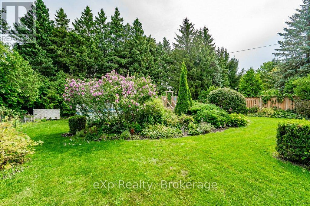 8 Malvern Crescent, Guelph (Pineridge/westminster Woods), Ontario  N1L 1G8 - Photo 45 - X12468267