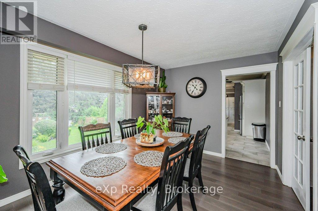 8 Malvern Crescent, Guelph (Pineridge/westminster Woods), Ontario  N1L 1G8 - Photo 9 - X12468267