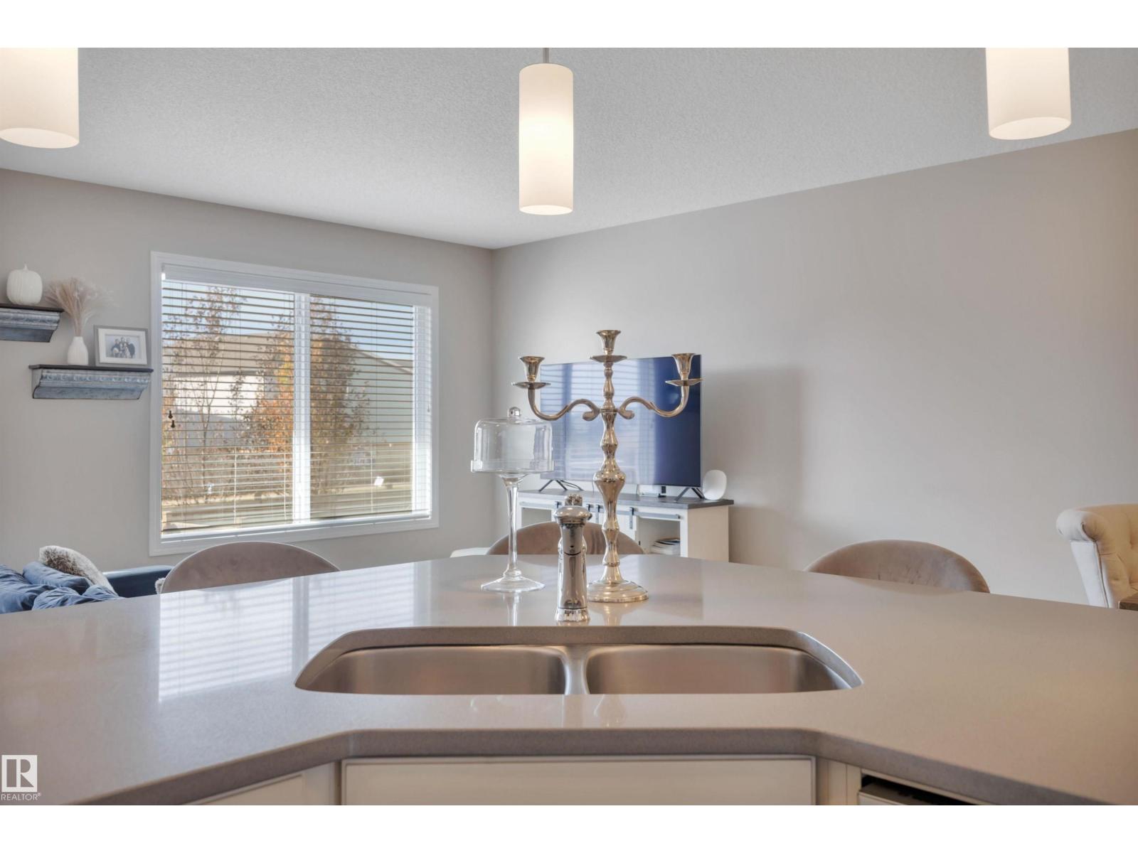 2714 Coughlan Green Sw, Edmonton, Alberta  T6W 3N8 - Photo 15 - E4462487