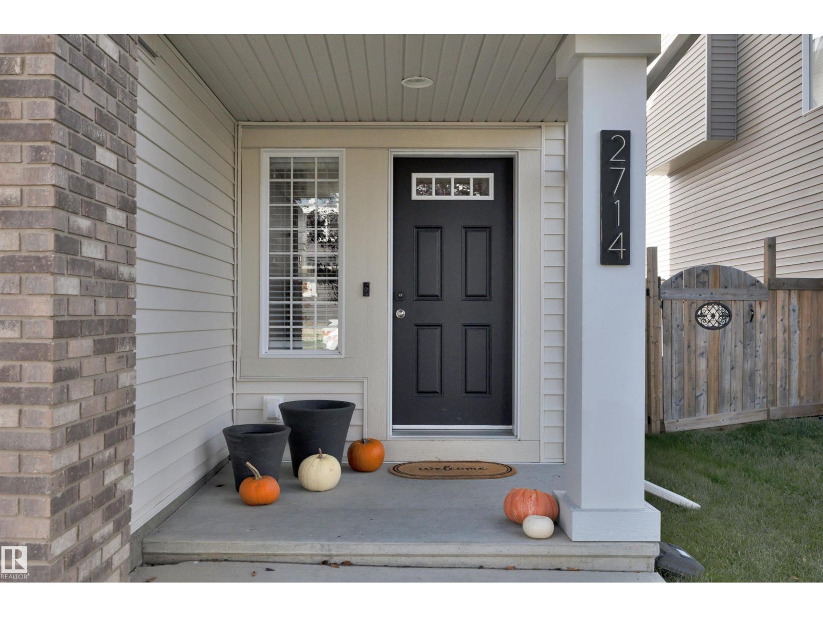 2714 Coughlan Green Sw, Edmonton, Alberta  T6W 3N8 - Photo 3 - E4462487