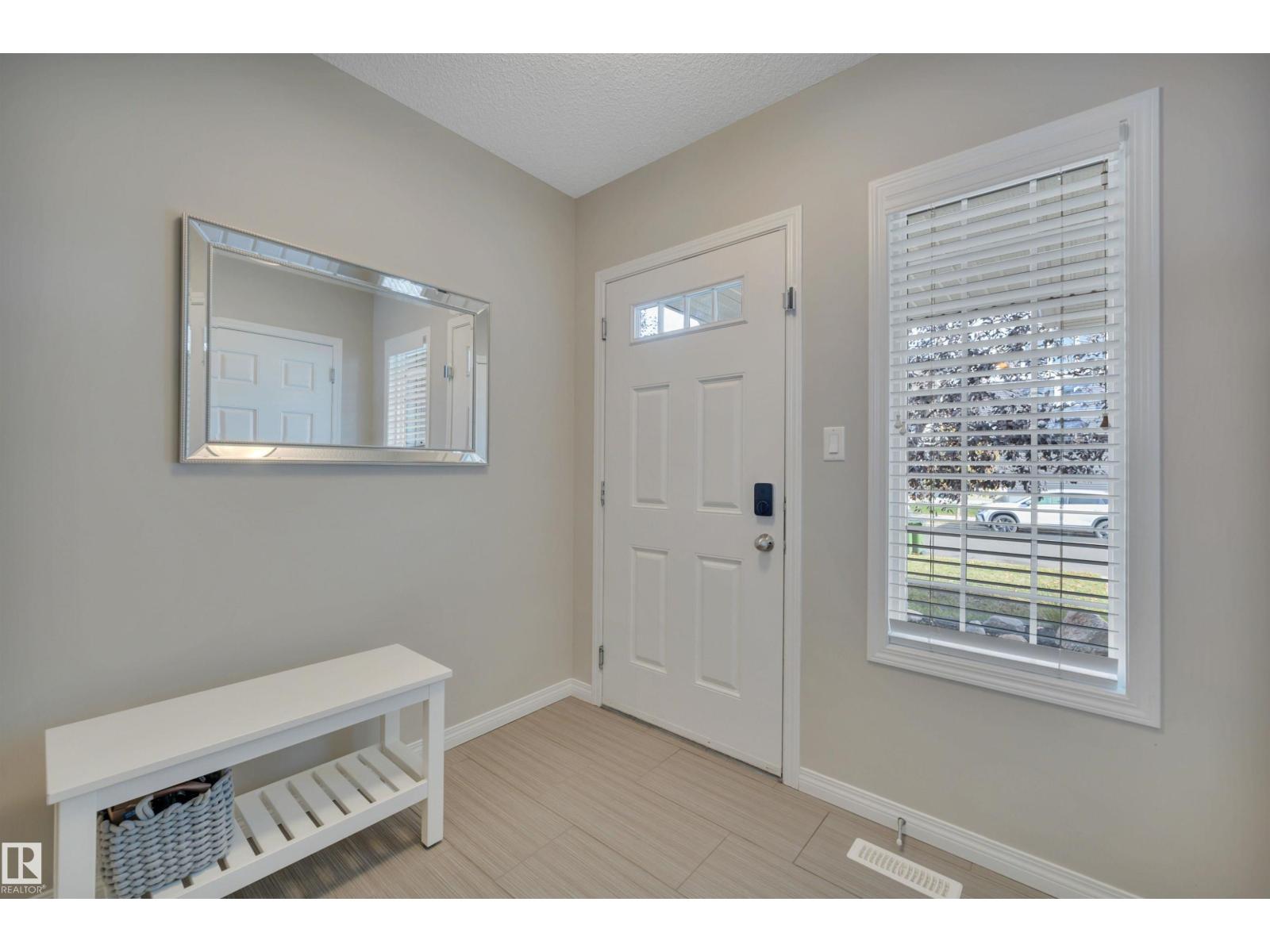 2714 Coughlan Green Sw, Edmonton, Alberta  T6W 3N8 - Photo 5 - E4462487