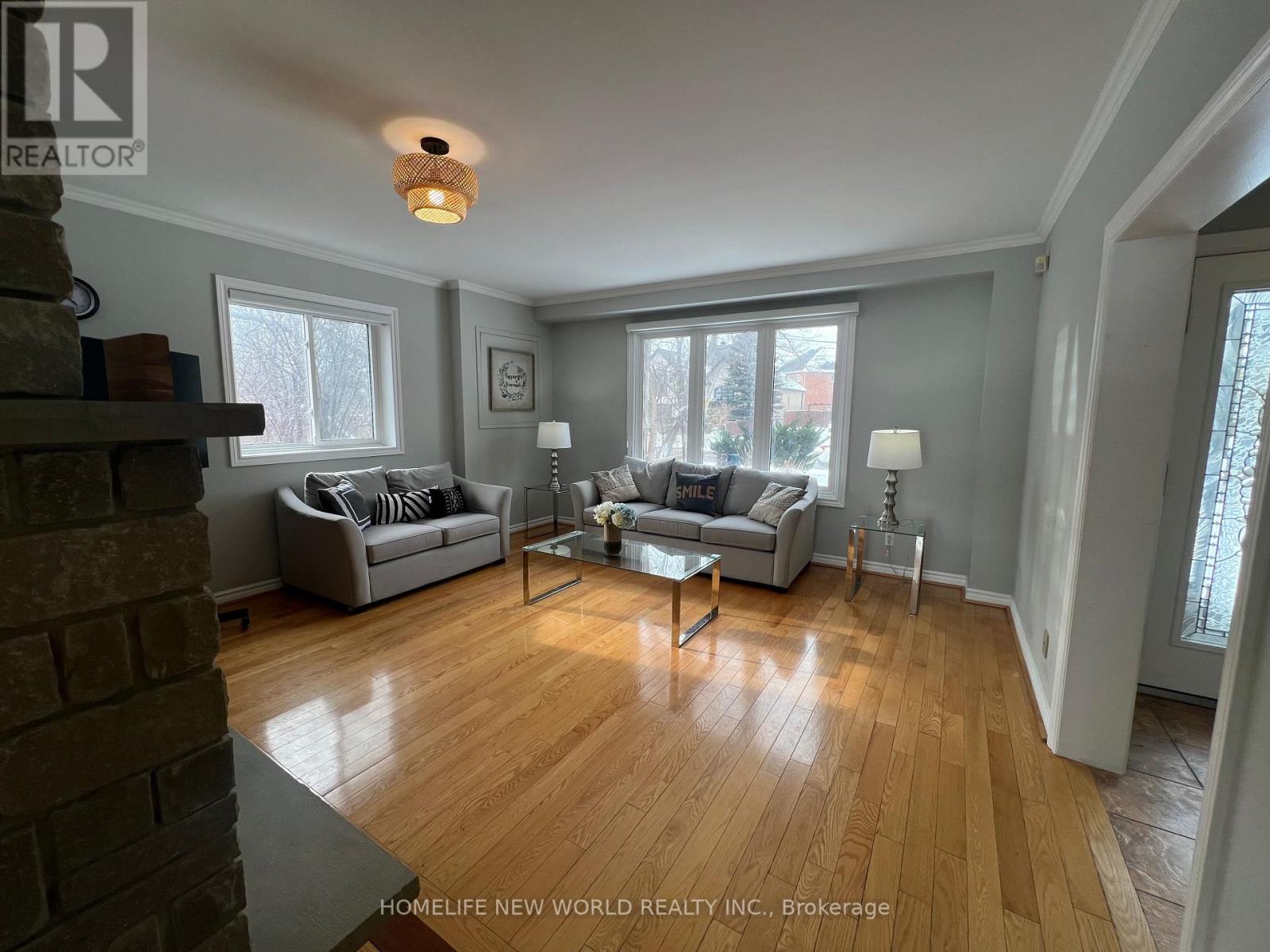 253 Lakeland Crescent, Richmond Hill, Ontario  L4E 3A6 - Photo 6 - N12468102