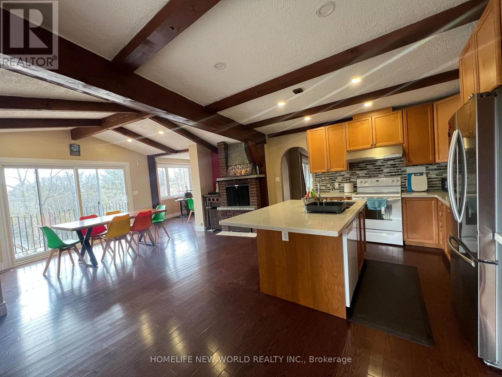 3134 Bloomington Road, Whitchurch-Stouffville, Ontario  L4A 7X5 - Photo 14 - N12468105