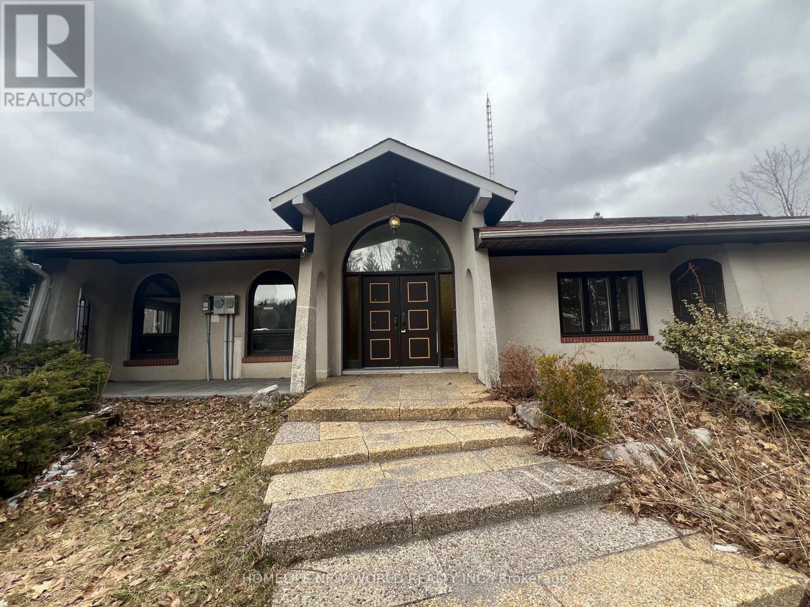3134 Bloomington Road, Whitchurch-Stouffville, Ontario  L4A 7X5 - Photo 4 - N12468105