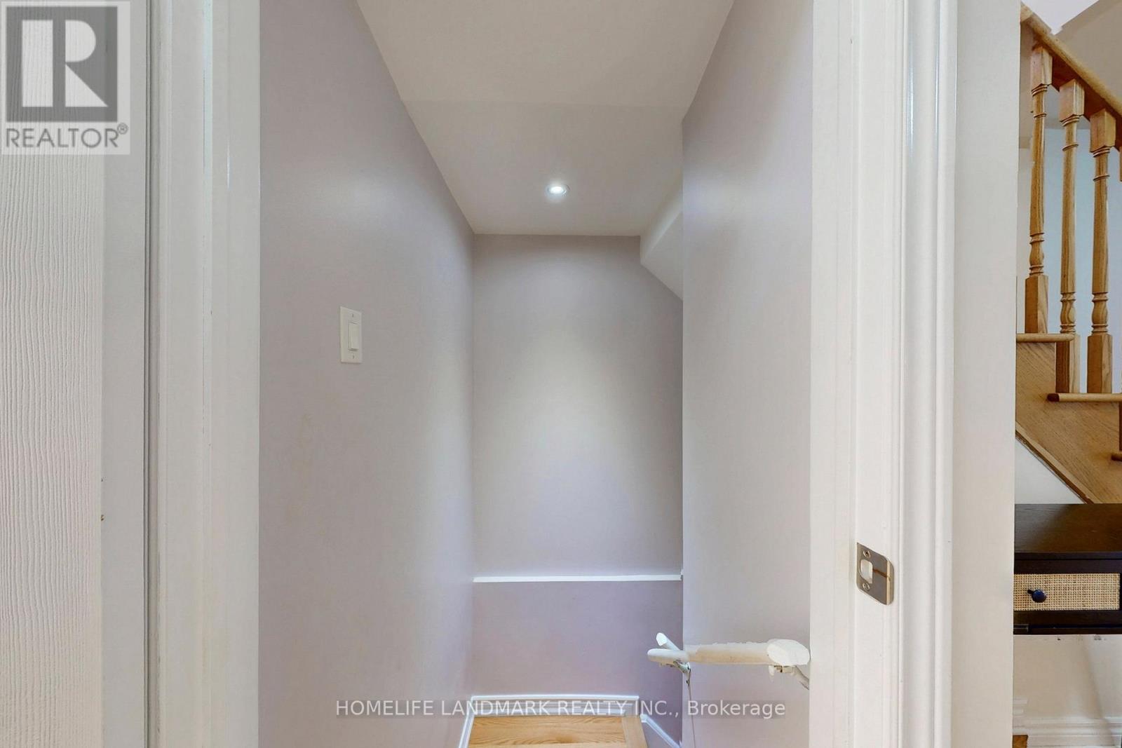 123 Fimco Crescent, Markham, Ontario  L6E 0R4 - Photo 35 - N12468154
