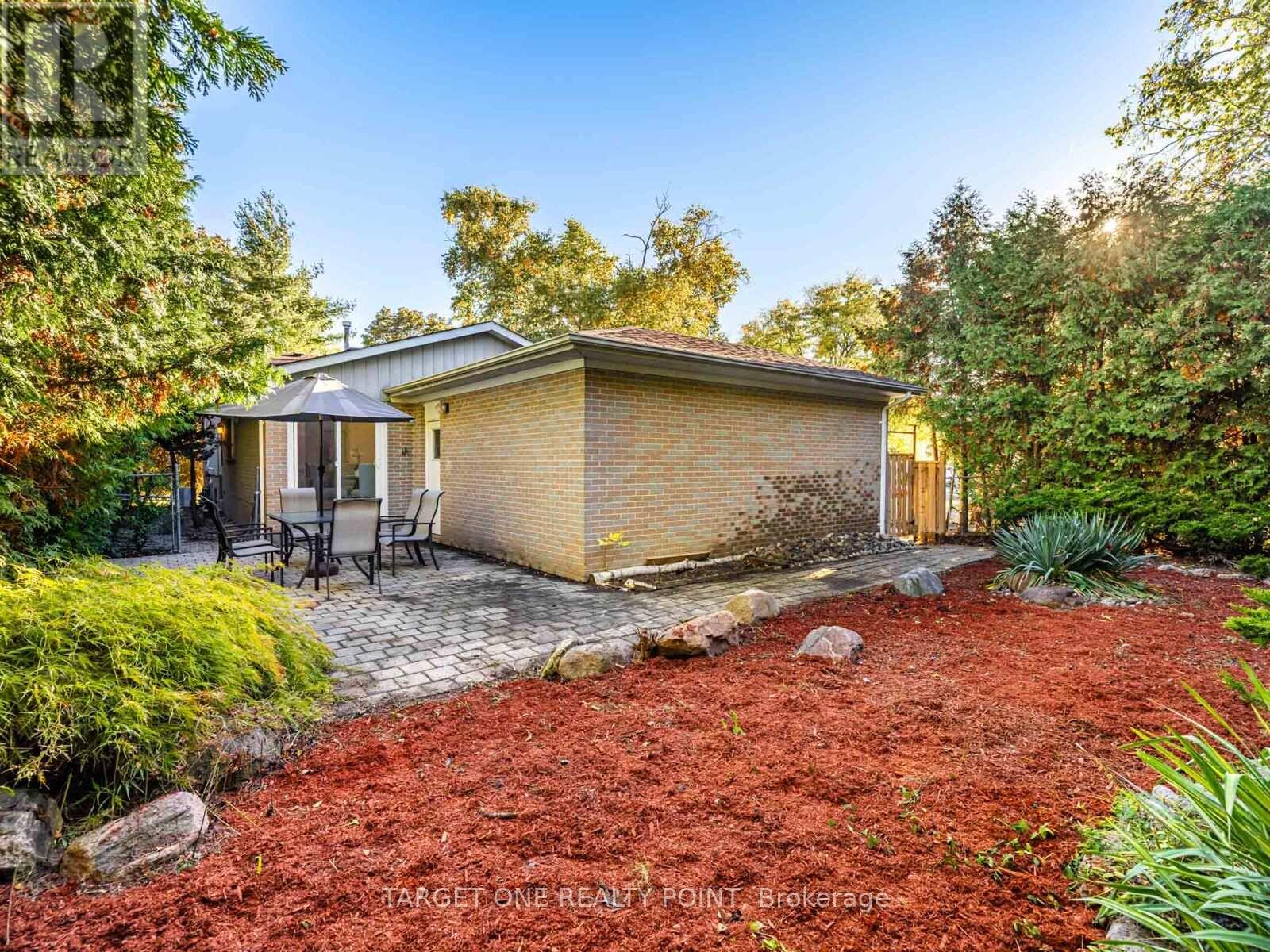 93 Mayvern Crescent, Richmond Hill, Ontario  L4C 5J6 - Photo 31 - N12468160