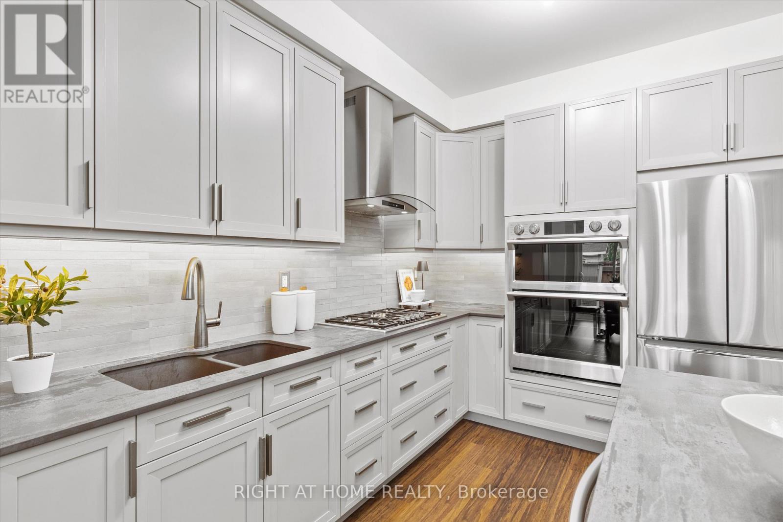 50 Luisa Street, Bradford West Gwillimbury, Ontario  L3Z 0P1 - Photo 10 - N12468176