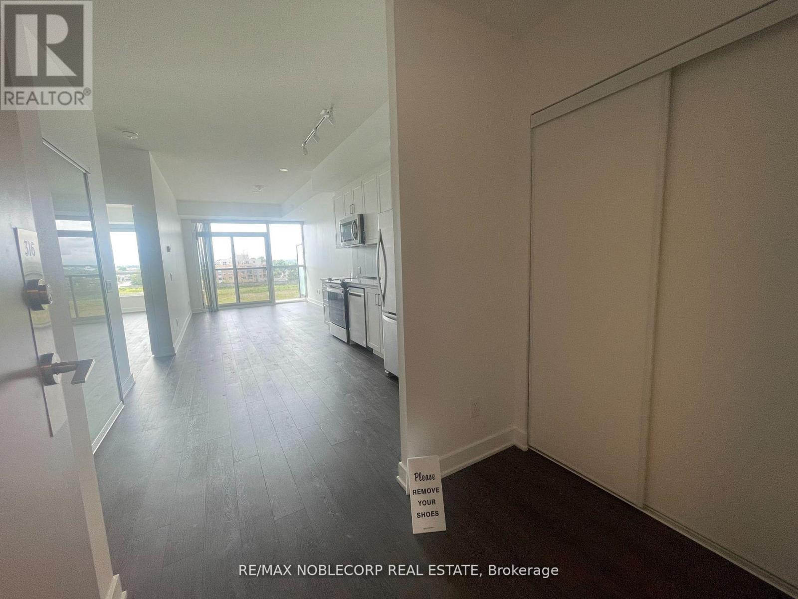 316 - 681 Yonge Street, Barrie, Ontario  L4N 4E8 - Photo 6 - S12468179