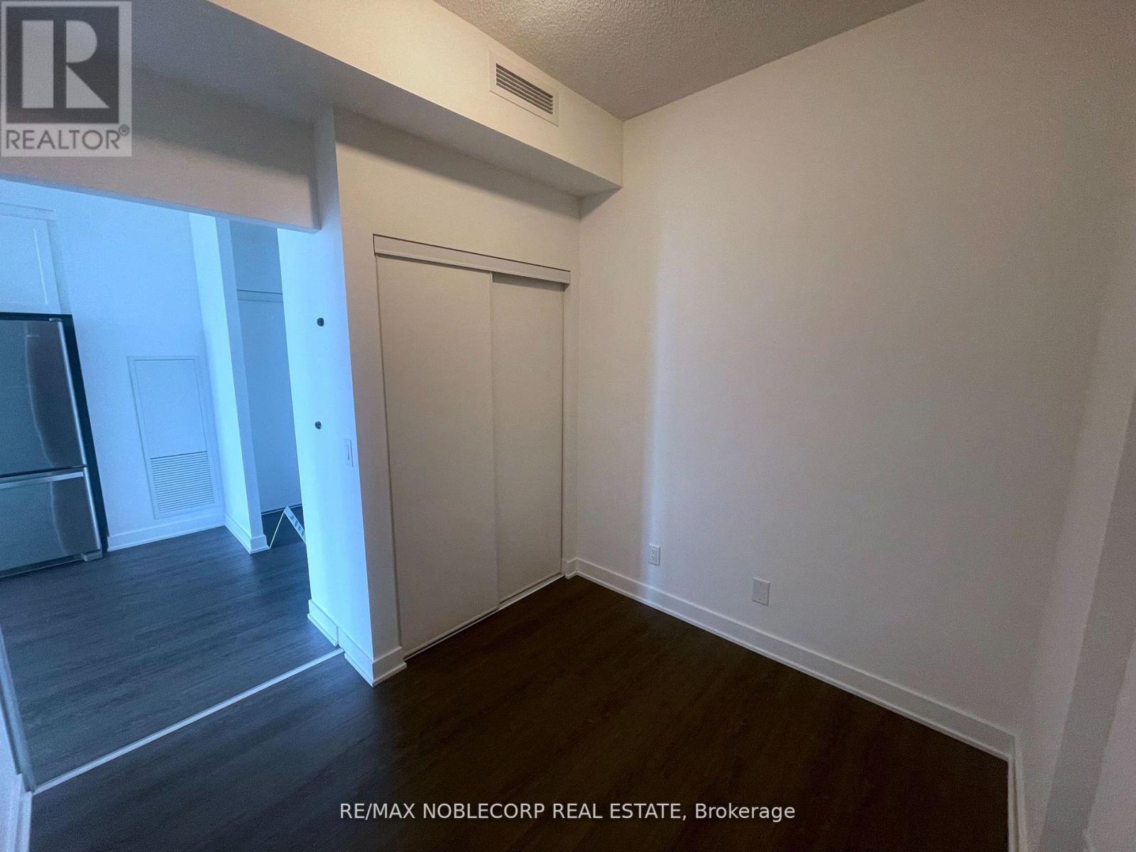 316 - 681 Yonge Street, Barrie, Ontario  L4N 4E8 - Photo 8 - S12468179