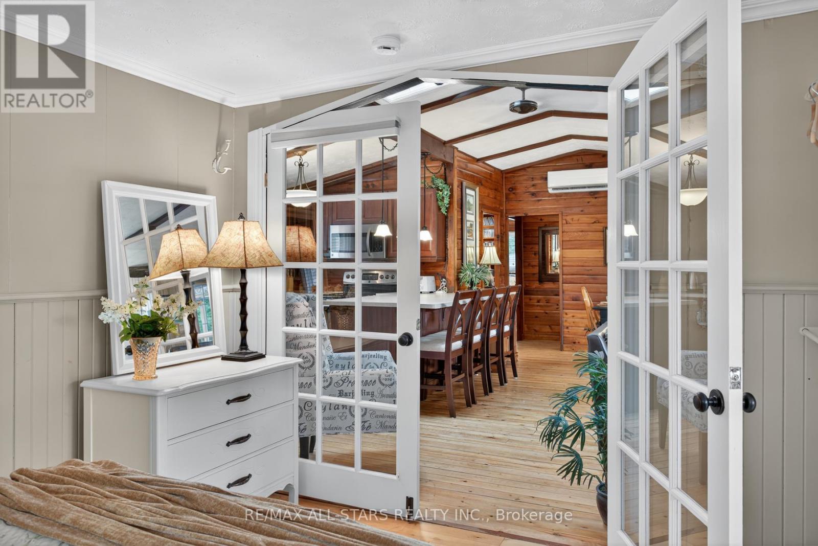 27 Cedarplank Road, Kawartha Lakes, Ontario  K0M 1N0 - Photo 14 - X12387613