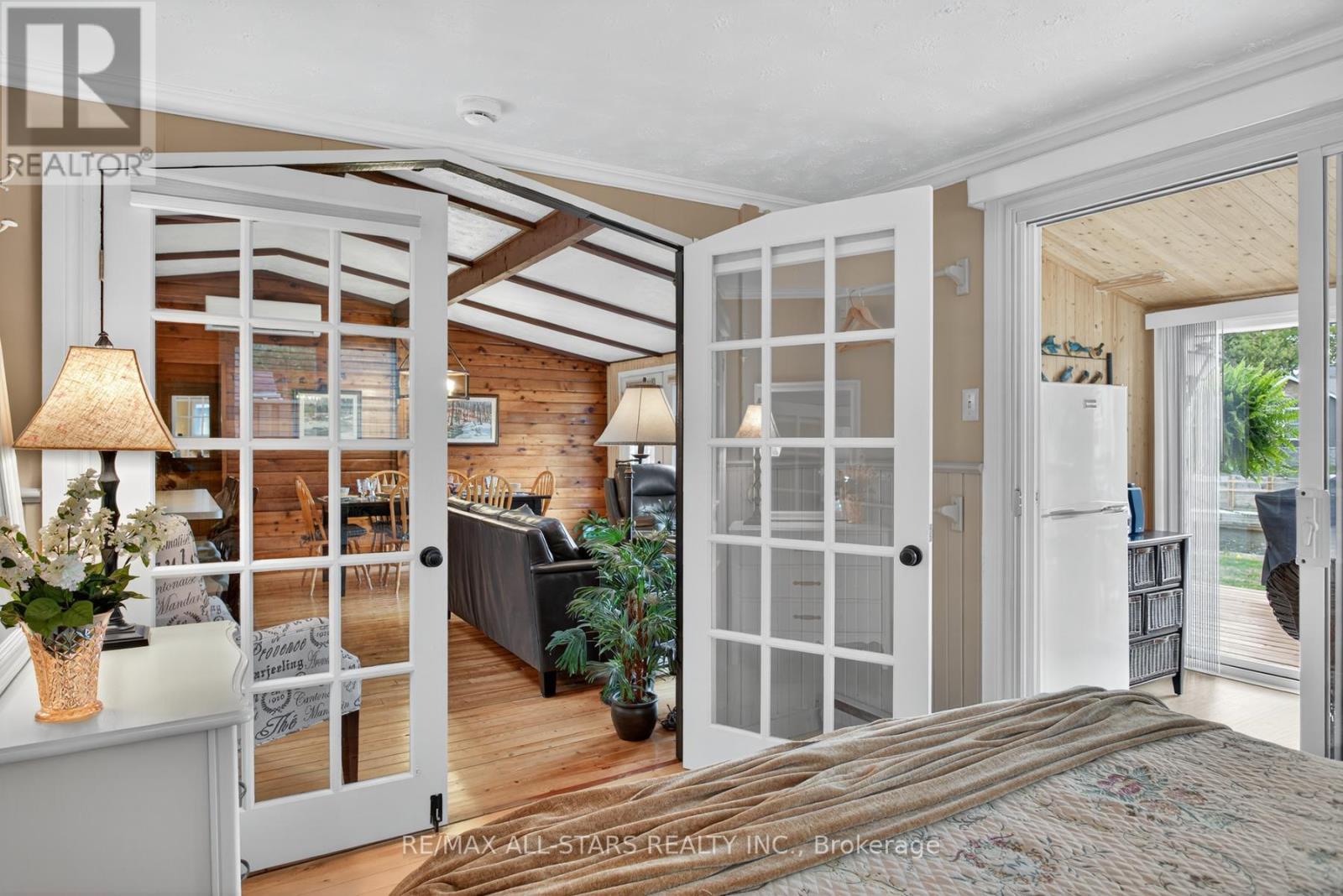 27 Cedarplank Road, Kawartha Lakes, Ontario  K0M 1N0 - Photo 13 - X12387613