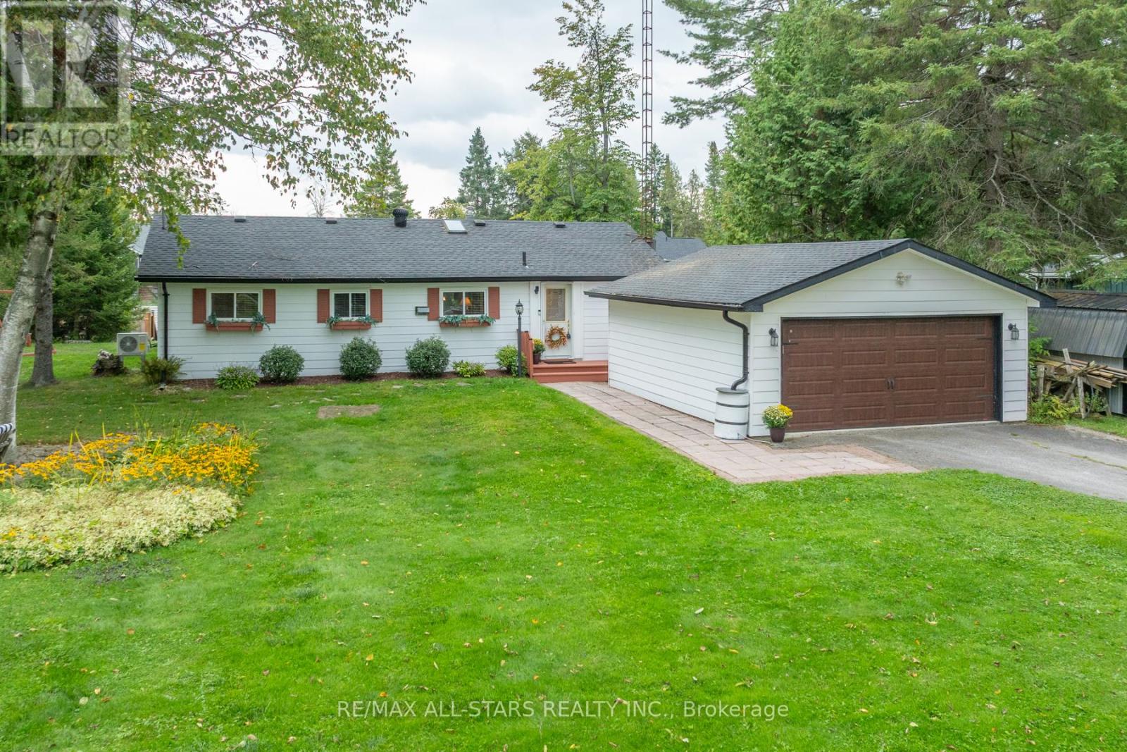 27 Cedarplank Road, Kawartha Lakes, Ontario  K0M 1N0 - Photo 44 - X12387613