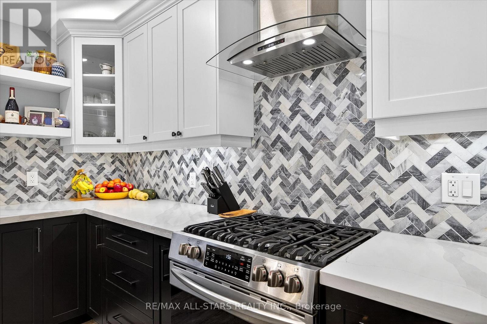 9 Lytle Lane, Kawartha Lakes, Ontario K0M 2B0 - Photo 12 - X12446150