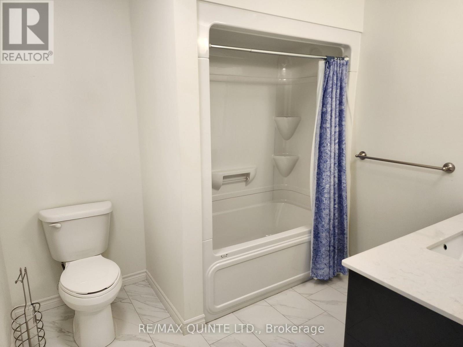 304 - 199 Front Street, Belleville, Ontario  K8N 5H5 - Photo 10 - X12426101