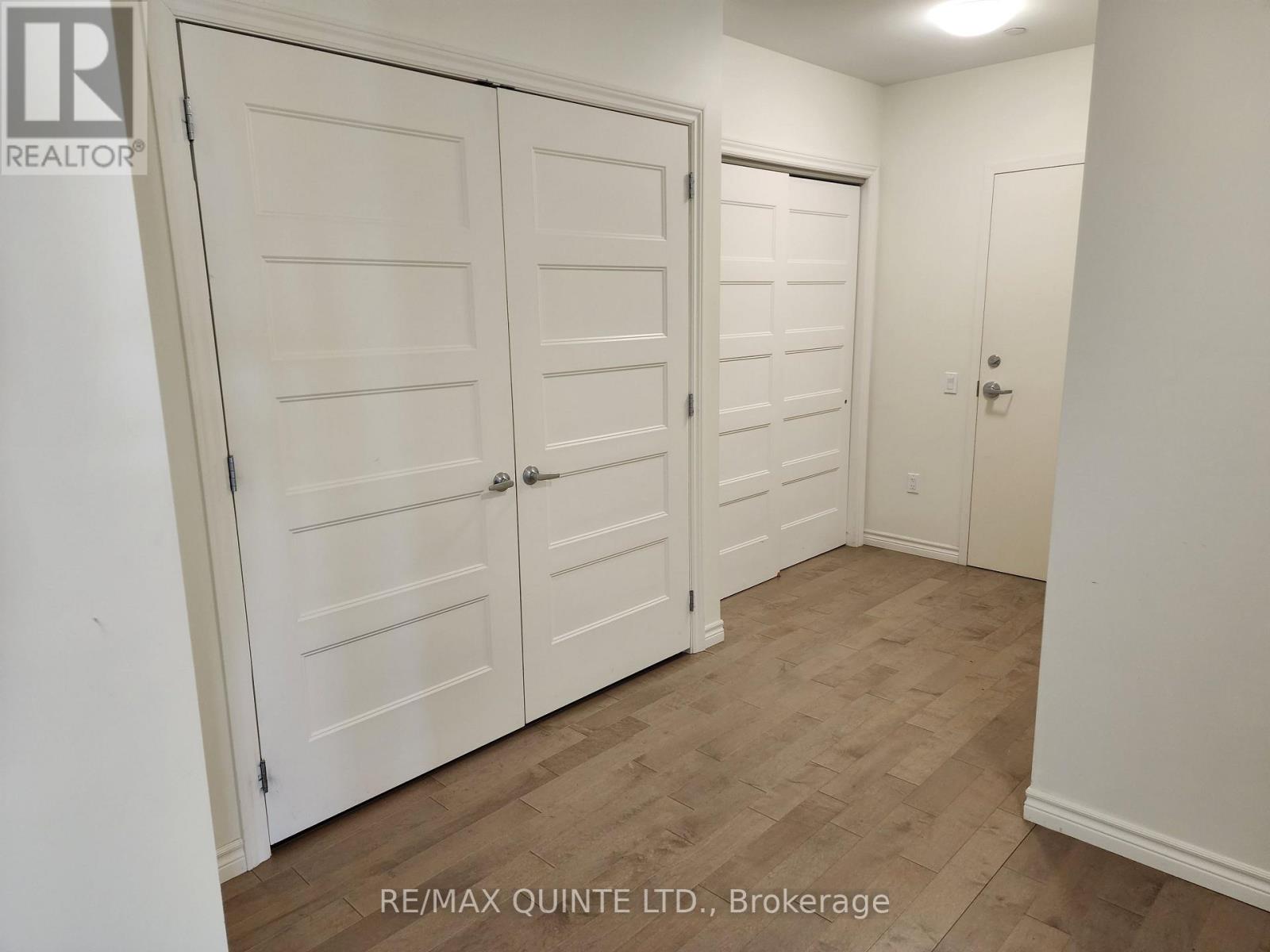 304 - 199 Front Street, Belleville, Ontario  K8N 5H5 - Photo 4 - X12426101