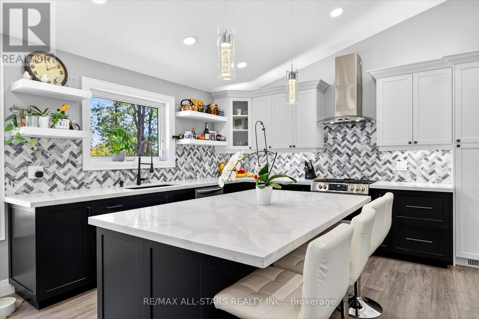 9 Lytle Lane, Kawartha Lakes, Ontario K0M 2B0 - Photo 8 - X12446150