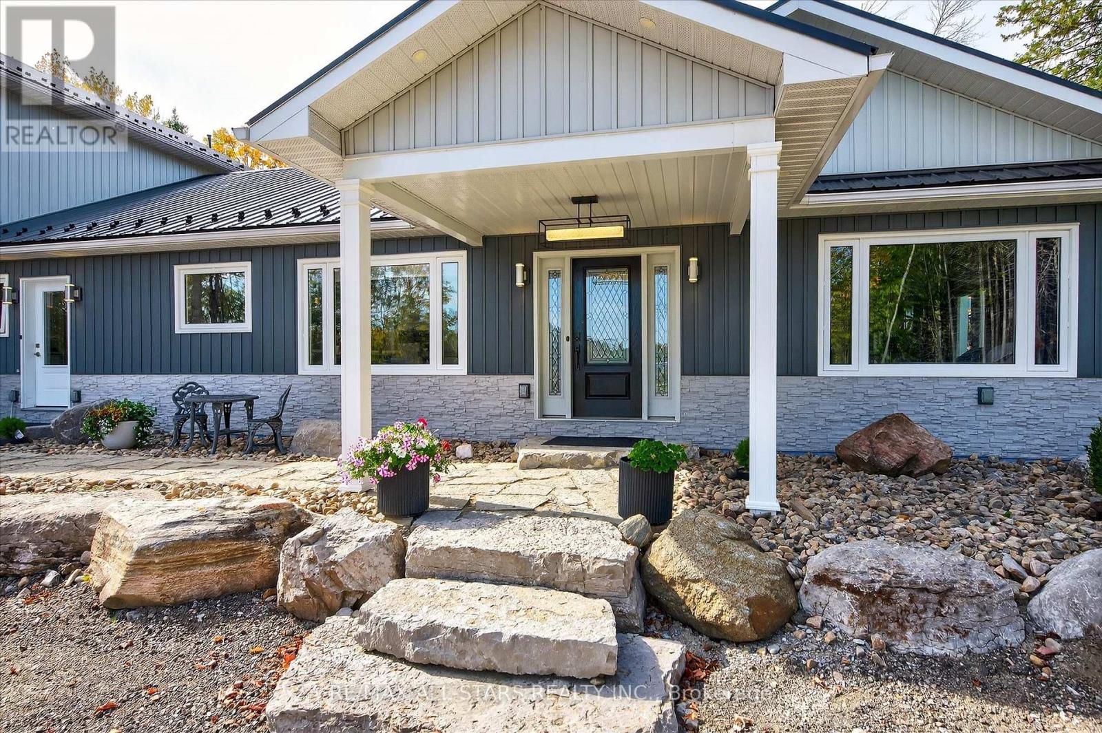 9 Lytle Lane, Kawartha Lakes, Ontario K0M 2B0 - Photo 5 - X12446150