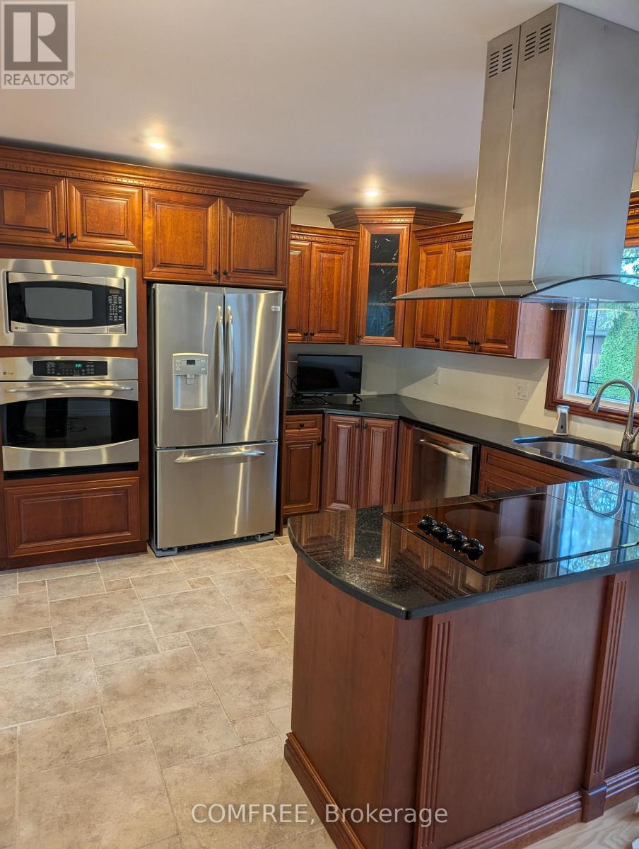 254 Grace Road, Tecumseh, Ontario  N8N 2G7 - Photo 4 - X12466490