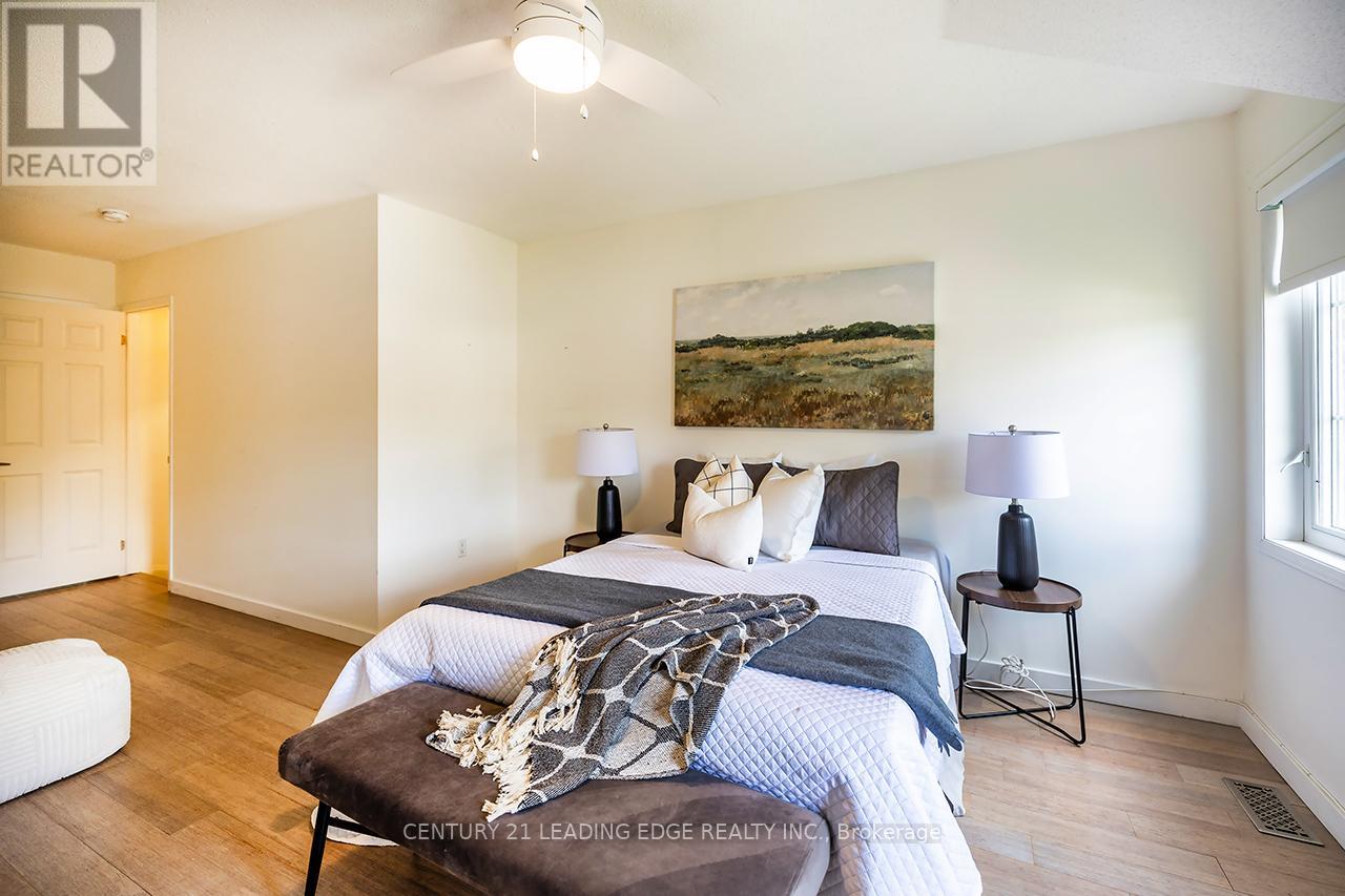 Th57 - 113 The Queensway, Toronto, Ontario  M6S 5B4 - Photo 10 - W12468099