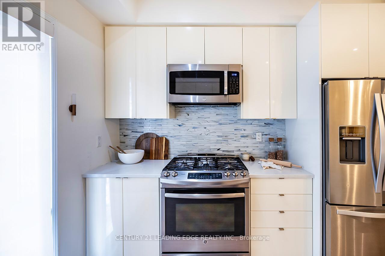 Th57 - 113 The Queensway, Toronto, Ontario  M6S 5B4 - Photo 28 - W12468099