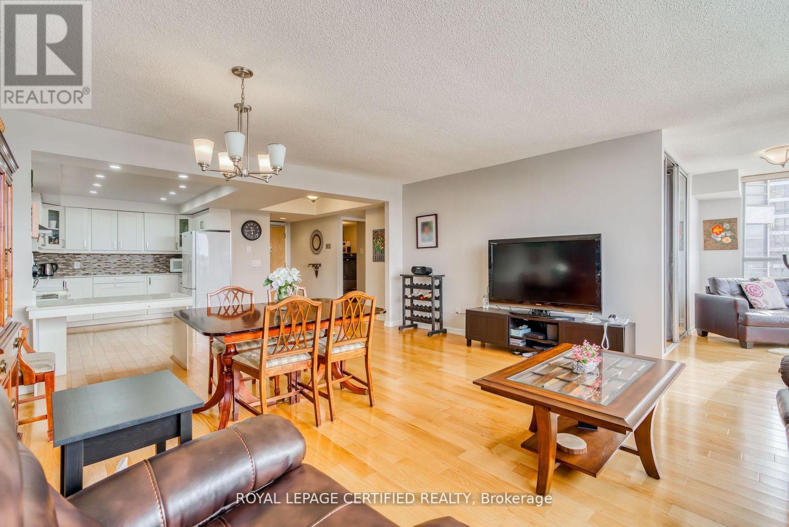 505 - 320 Mill Street S, Brampton, Ontario  L6P 1A6 - Photo 10 - W12468112