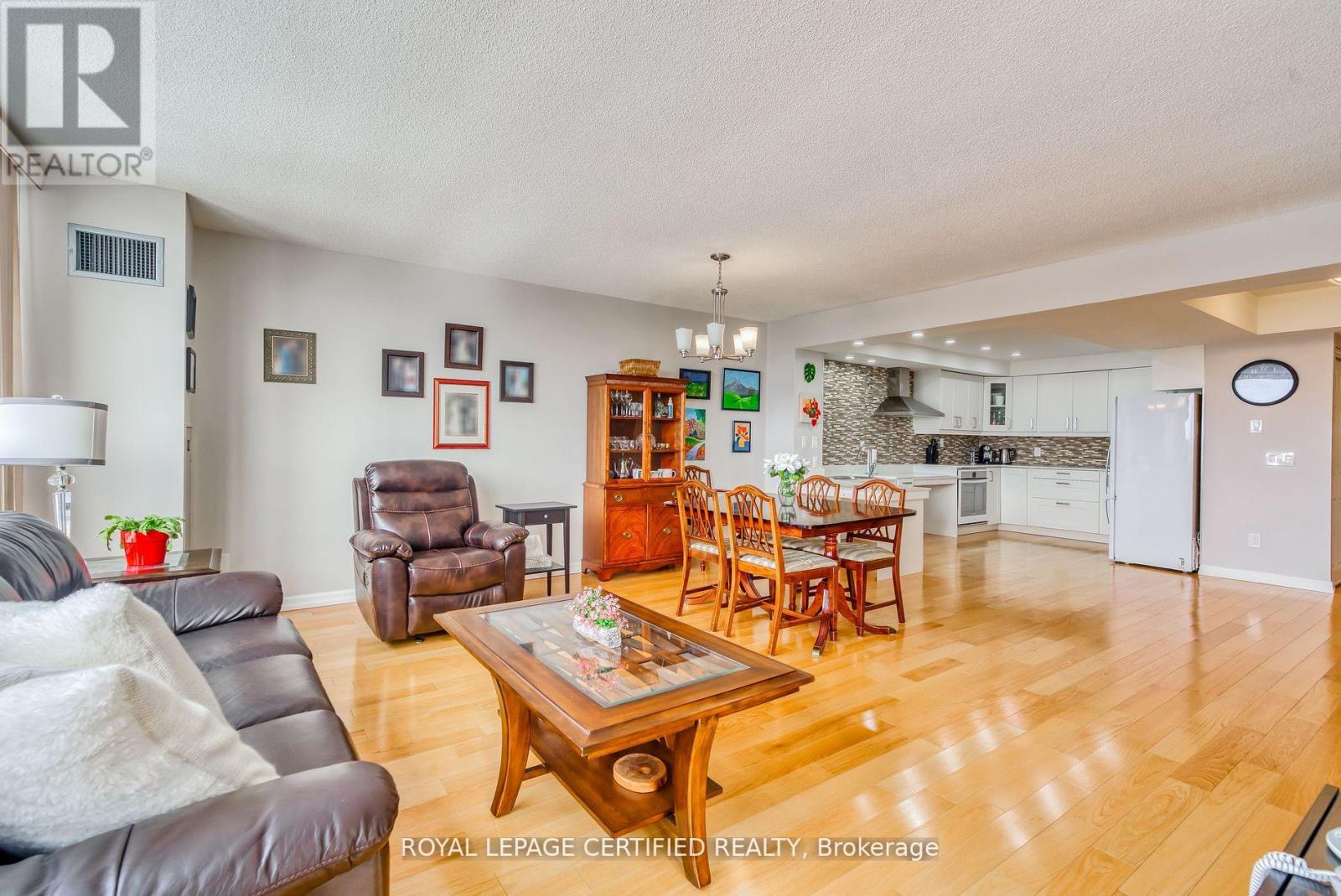 505 - 320 Mill Street S, Brampton, Ontario  L6P 1A6 - Photo 11 - W12468112