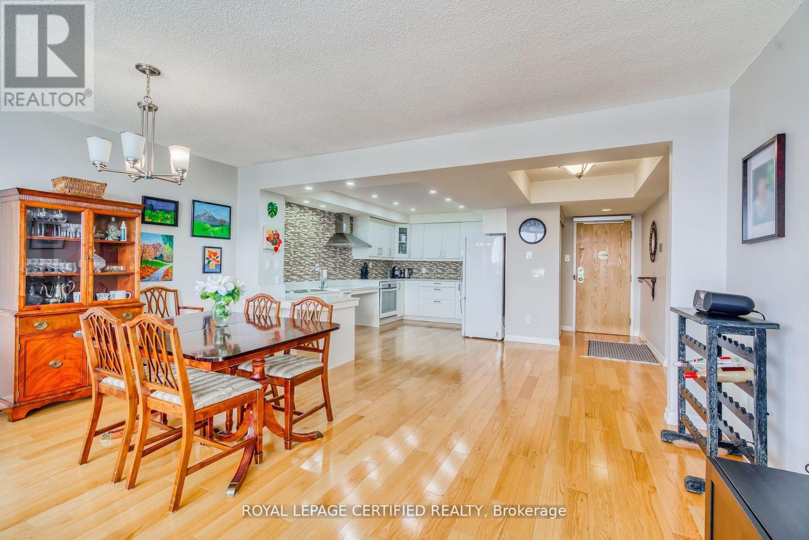 505 - 320 Mill Street S, Brampton, Ontario  L6P 1A6 - Photo 9 - W12468112