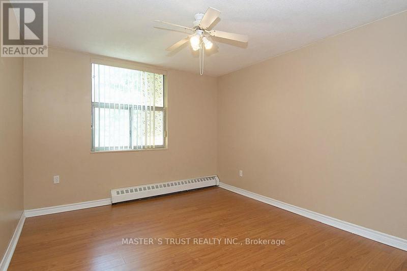 214 - 1055 Forestwood Drive, Mississauga, Ontario  L5C 2T8 - Photo 15 - W12468113