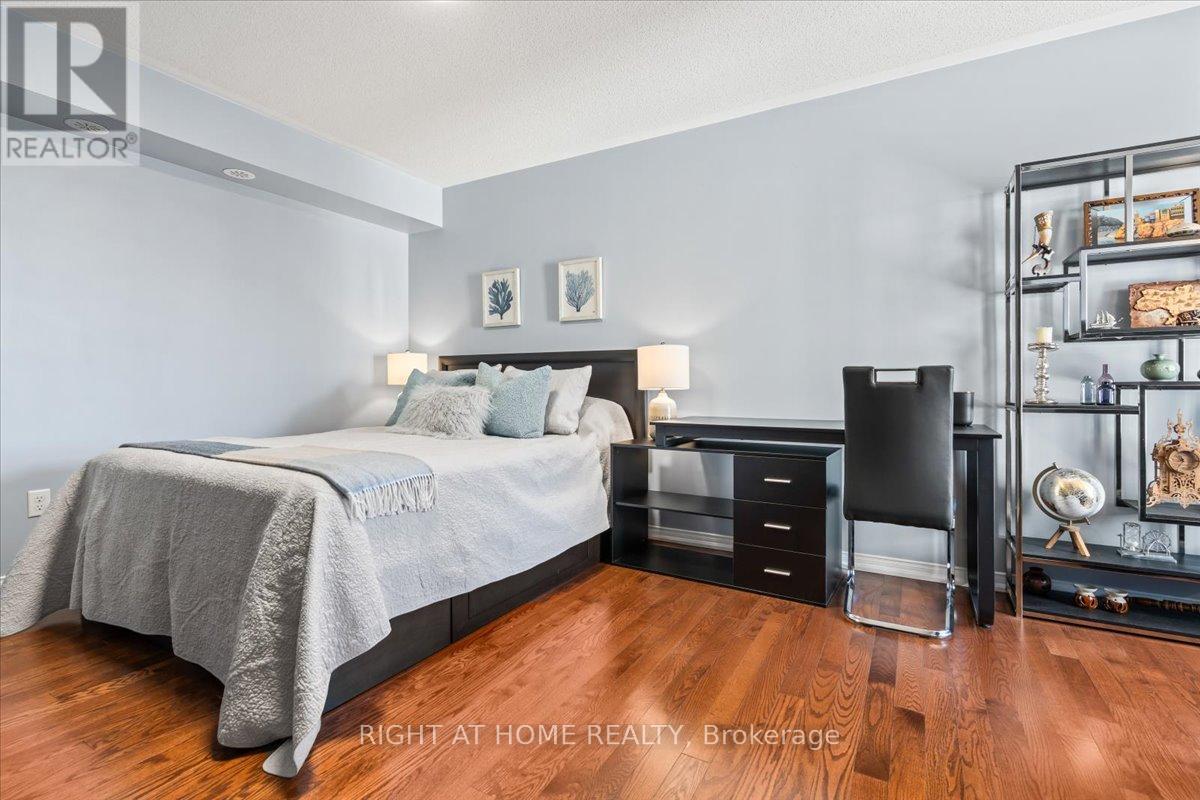 11 - 149 Isaac Devins Boulevard, Toronto, Ontario  M9M 0C5 - Photo 18 - W12468114