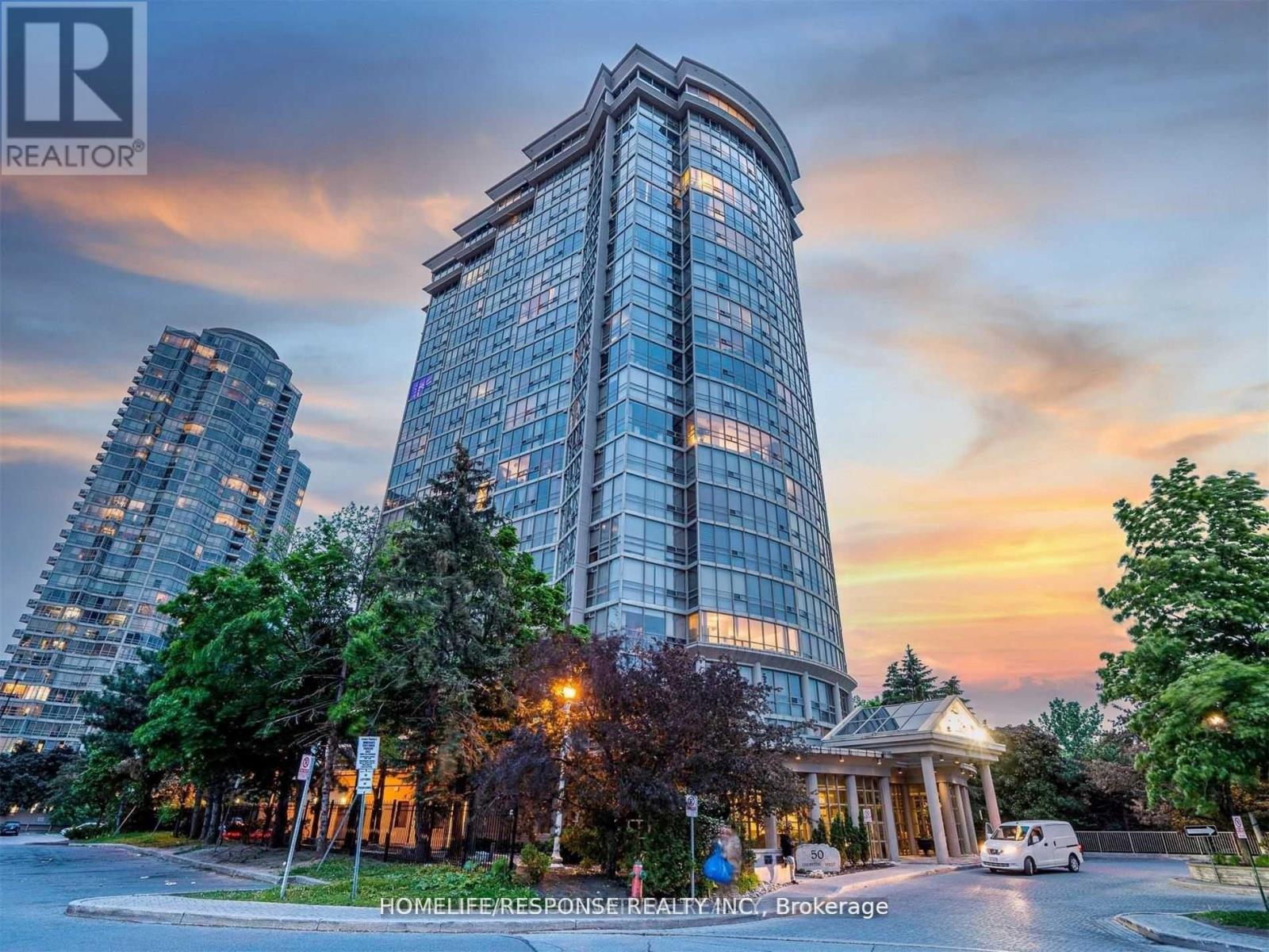 2005 - 50 EGLINTON AVENUE W, Mississauga, Ontario