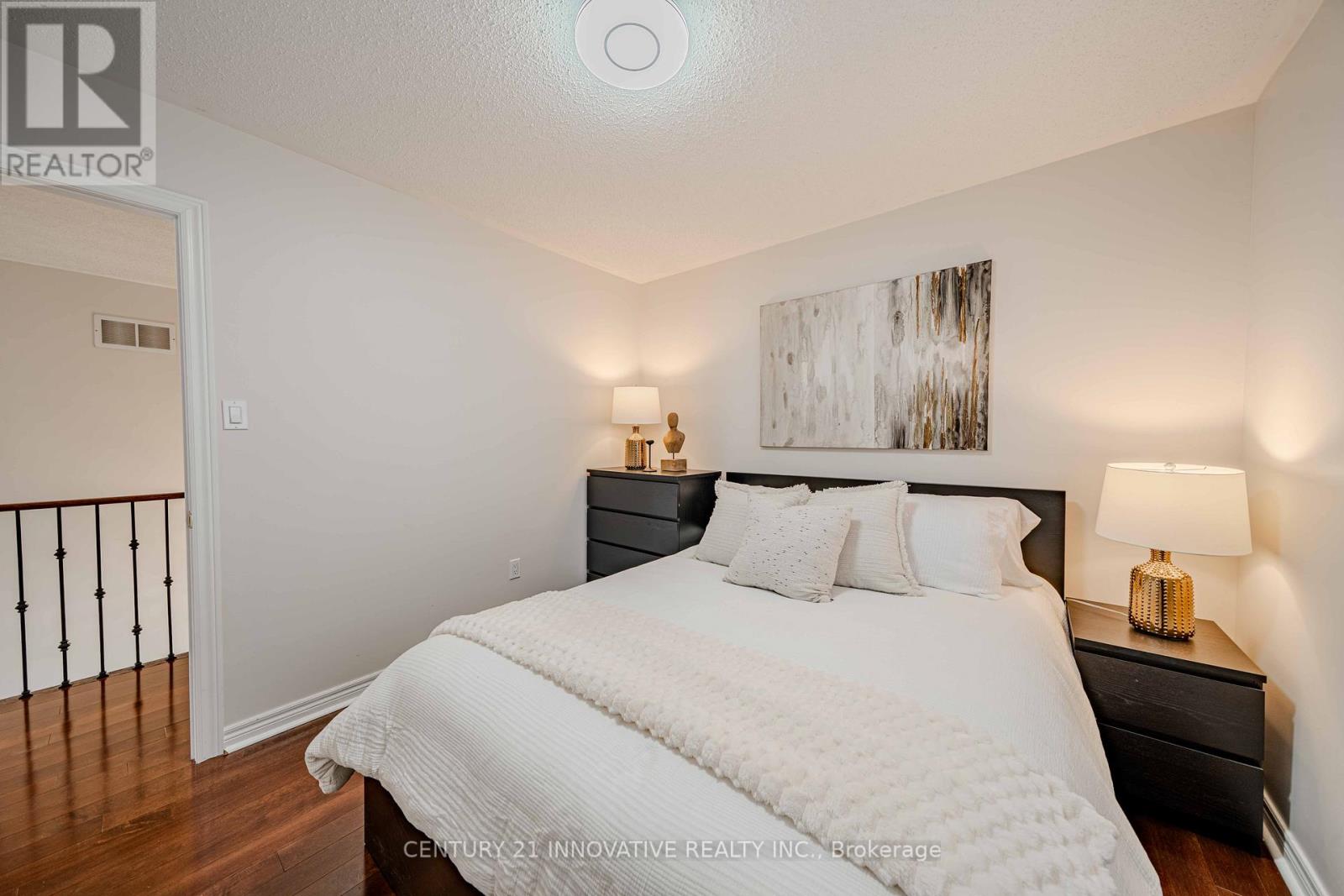 3145 Wrigglesworth Crescent, Mississauga, Ontario  L5M 6W7 - Photo 15 - W12468139