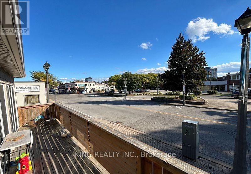 4729 Queen Street, Niagara Falls, Ontario  L2E 2M1 - Photo 27 - X12464276