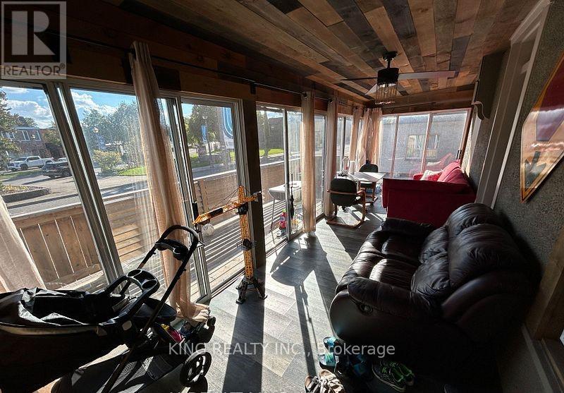4729 Queen Street, Niagara Falls, Ontario  L2E 2M1 - Photo 32 - X12464276