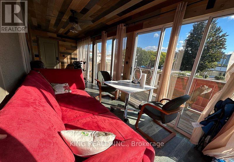 4729 Queen Street, Niagara Falls, Ontario  L2E 2M1 - Photo 31 - X12464276