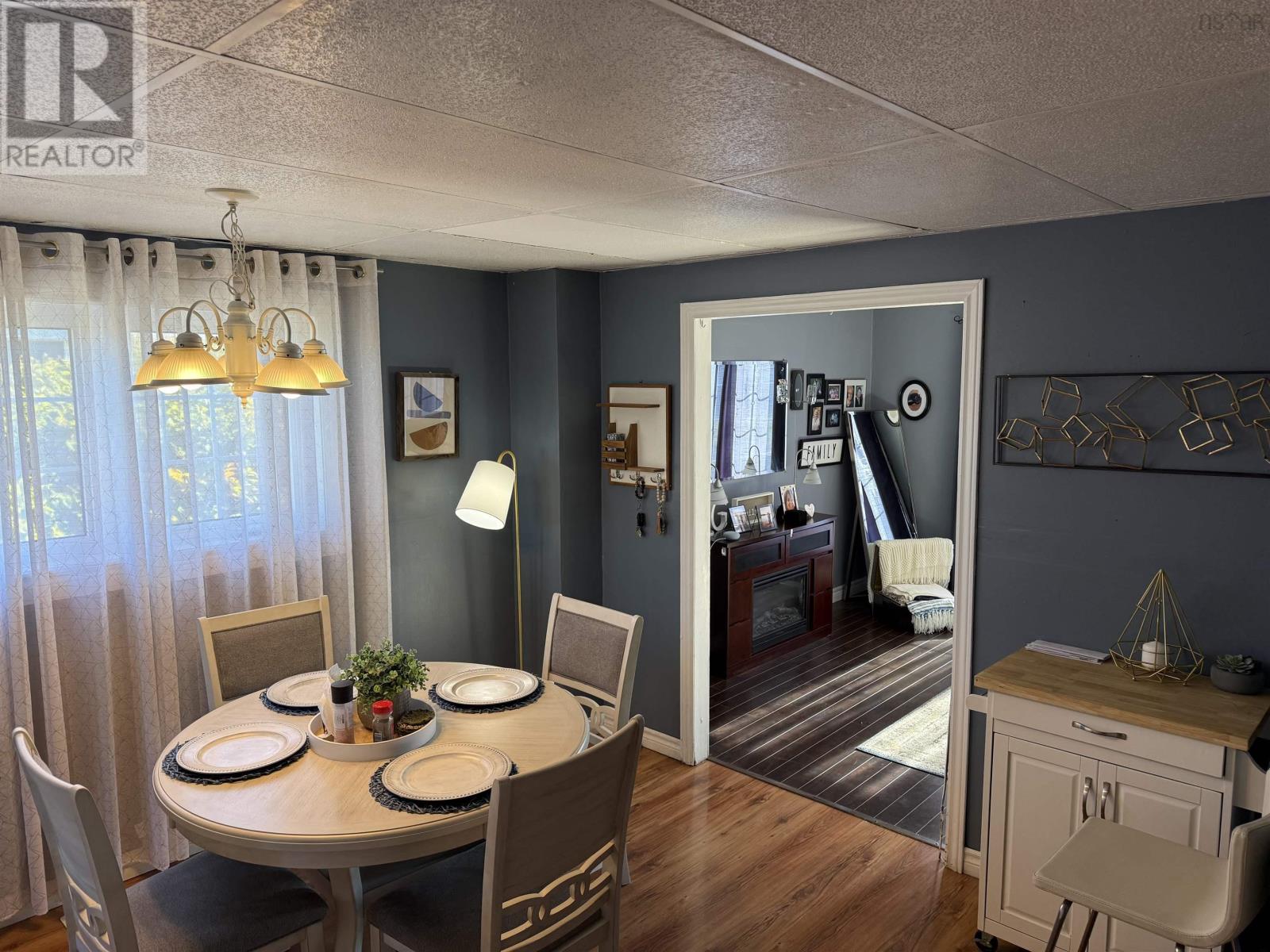 3351 Veniot Avenue, New Waterford, Nova Scotia  B1H 2R7 - Photo 10 - 202525866
