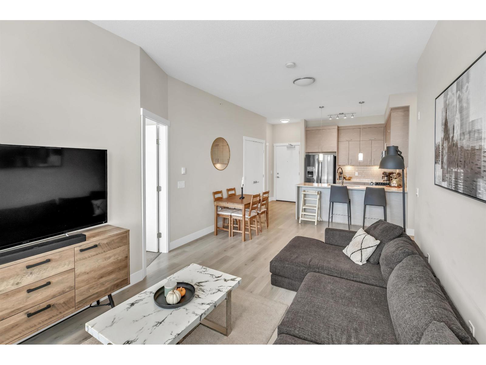 408 2120 Gladwin Road Road, Abbotsford, British Columbia  V2S 0L7 - Photo 1 - R3059402