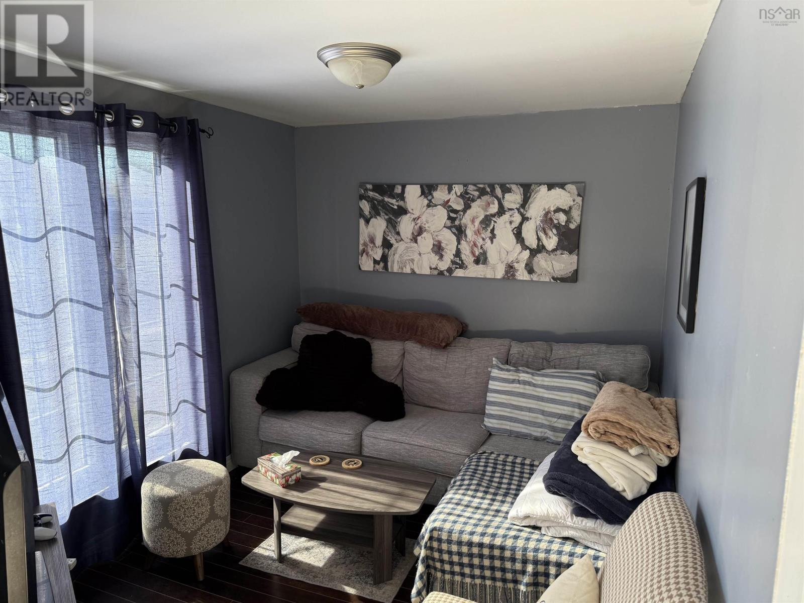 3351 Veniot Avenue, New Waterford, Nova Scotia  B1H 2R7 - Photo 17 - 202525866