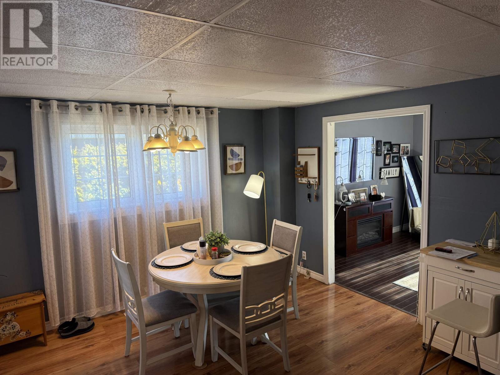 3351 Veniot Avenue, New Waterford, Nova Scotia  B1H 2R7 - Photo 9 - 202525866