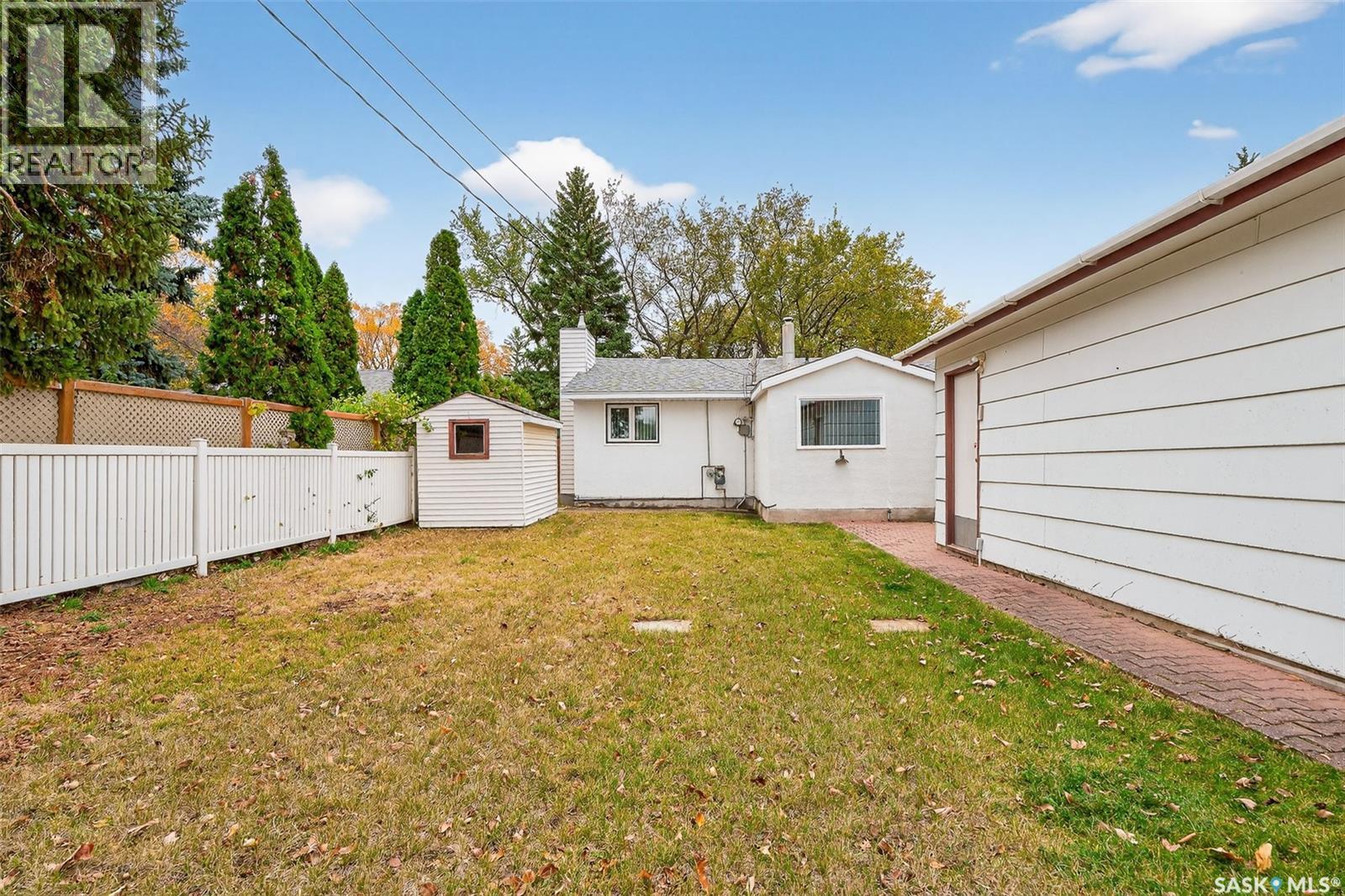 1322 7th Avenue Nw, Moose Jaw, Saskatchewan  S6H 4C9 - Photo 39 - SK021095